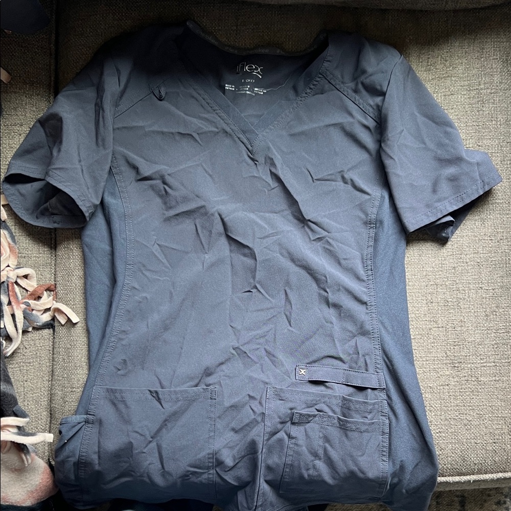 Women’s gray Flex Scrub Shirt